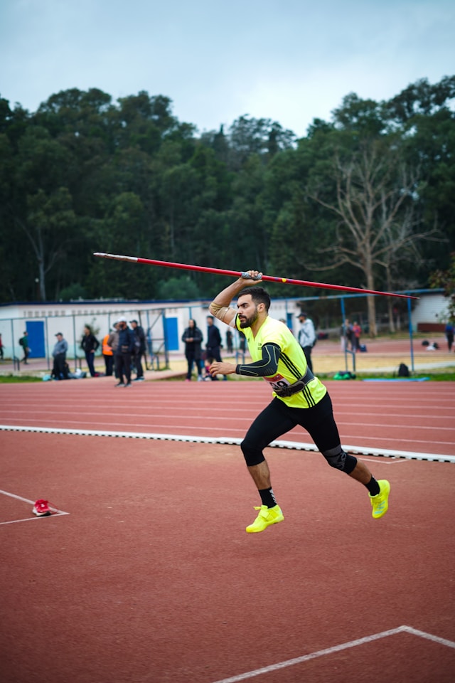 苹果手机宝马彩票 · 田径场